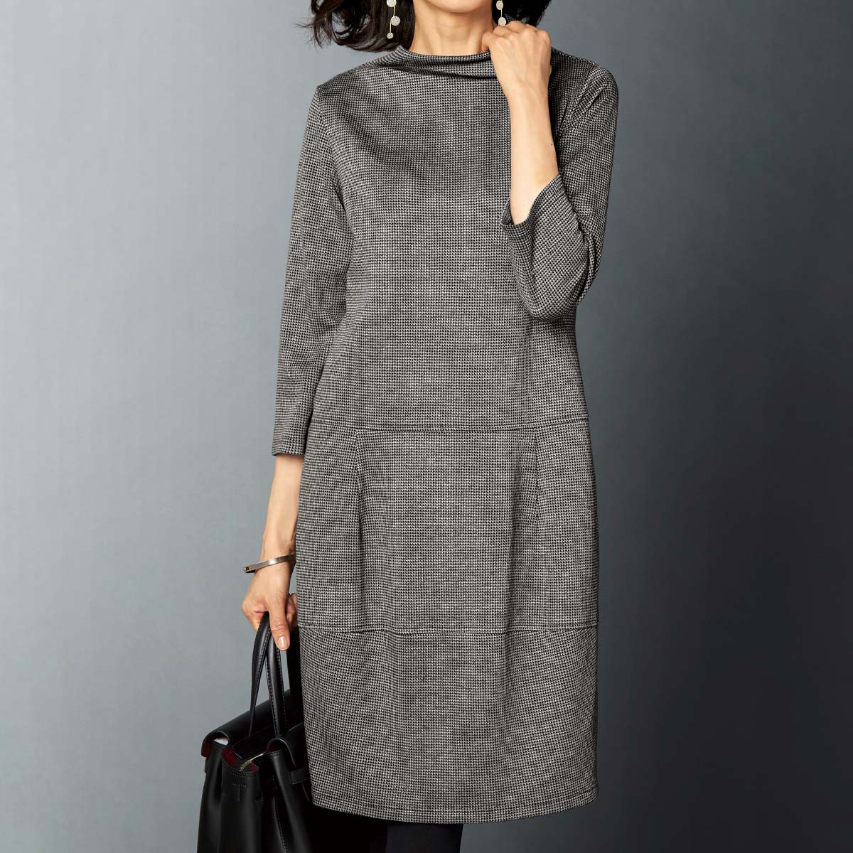 公式】 千鳥柄ニットジャカードコクーンワンピース (ファッション  